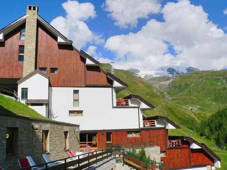 Cervinia Due Aparthotel Бройл-Червиня Екстериор снимка